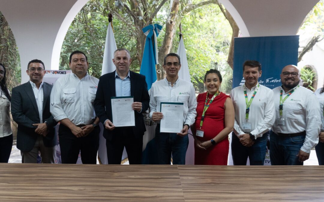 Fundación Carlos F. Novella y Visión Mundial firman carta de cooperación para potenciar su impacto comunitario
