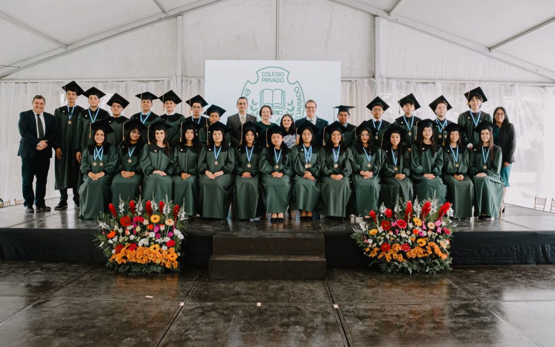 Se gradúa la primera promoción de bachilleres del Colegio ENA sede San Gabriel